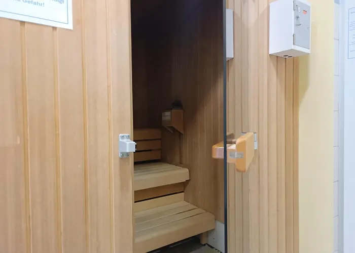 2-raum Enzian - Hallenbad & Sauna *